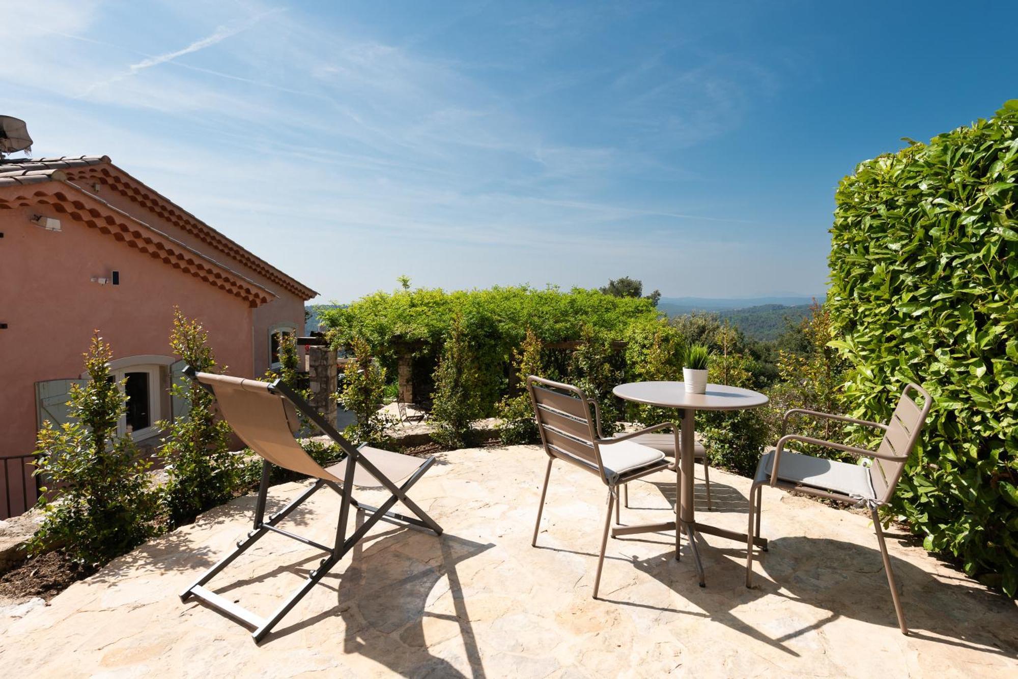 Terre D'Orizon Apartment Tourrettes-sur-Loup Room photo